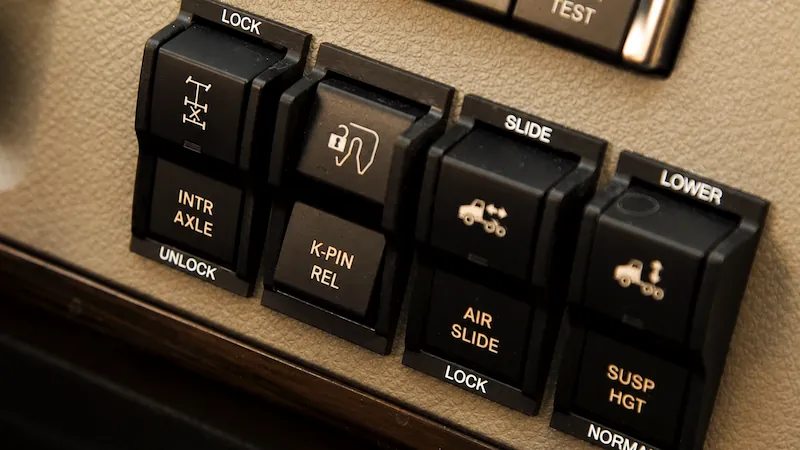 Disengaged diff lock with other control switches