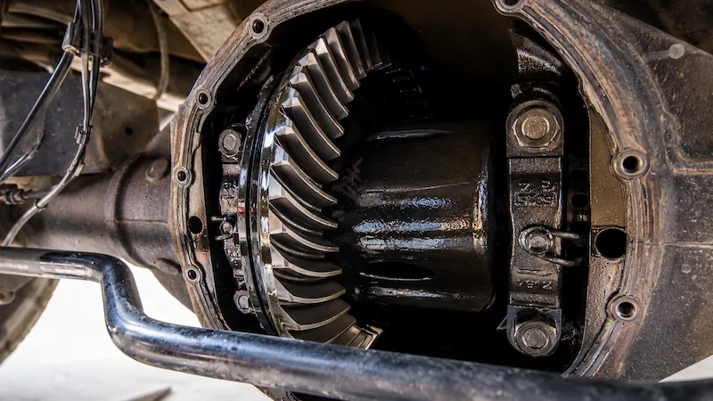 Fluid leak inside a vehicle's differential assembly