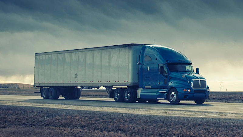 How many axle does a semi truck have